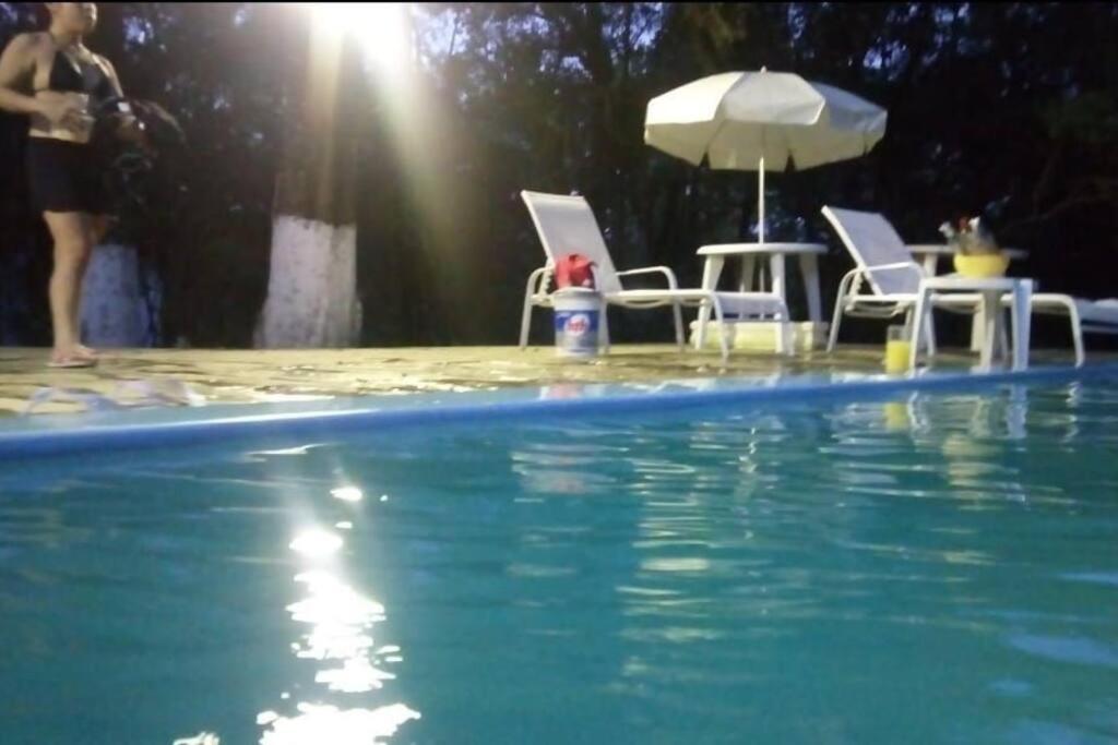 Chacara Com Piscina Em Condominio Fechado Prox Shopping Outlet Catarina Mairinque Bagian luar foto
